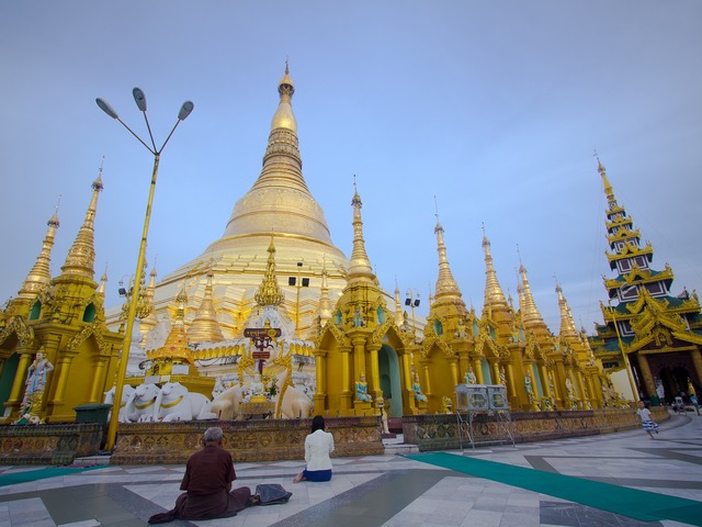 200 hely, amit látnod kell: Shwegadon - pagoda, Yangon, Mianmar