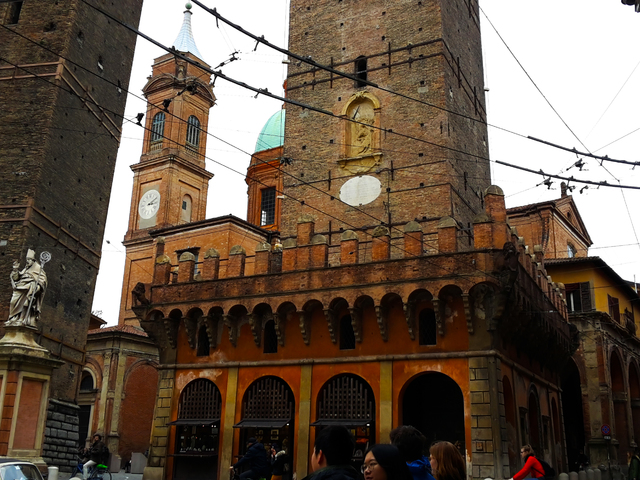 Bologna és környéke - Bologna, Ferrara, Parma