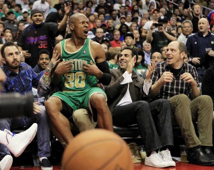the_crazy_world_of_sports_22.jpg
