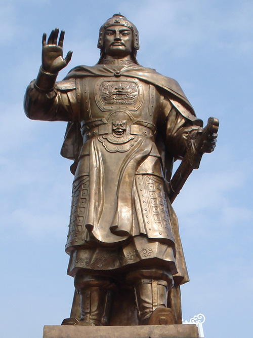 quang_trung_statue.jpg