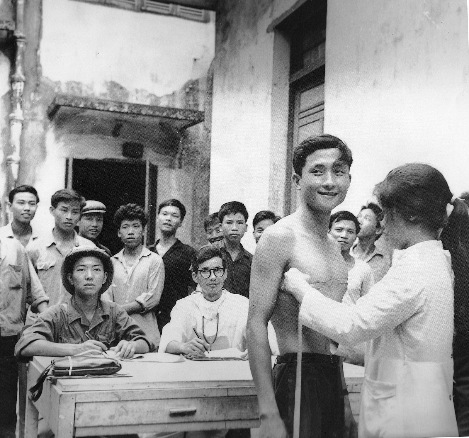 recruiting_in_haiphong_1967.jpg