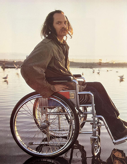 ron_kovic_in_wheelchair.jpg