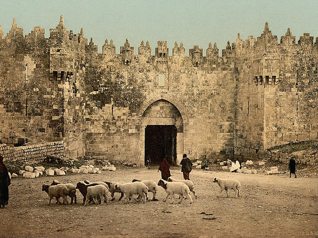 Jeruzsálem: 100 éves fotók és meglepő tények