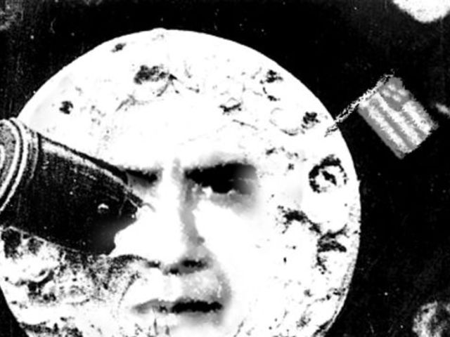 Kit érdekel a Hold? Obama törölte Kennedy álmát