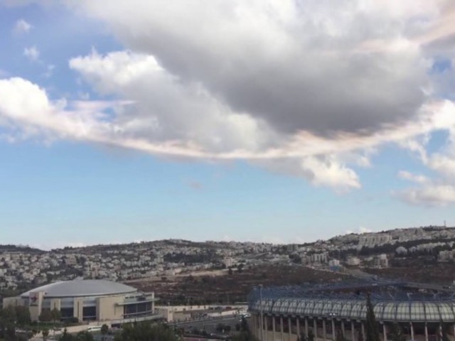 Megdöbbentő videó: égi kürtzengés és felhőgyűrű Jeruzsálemben (Frissítve)