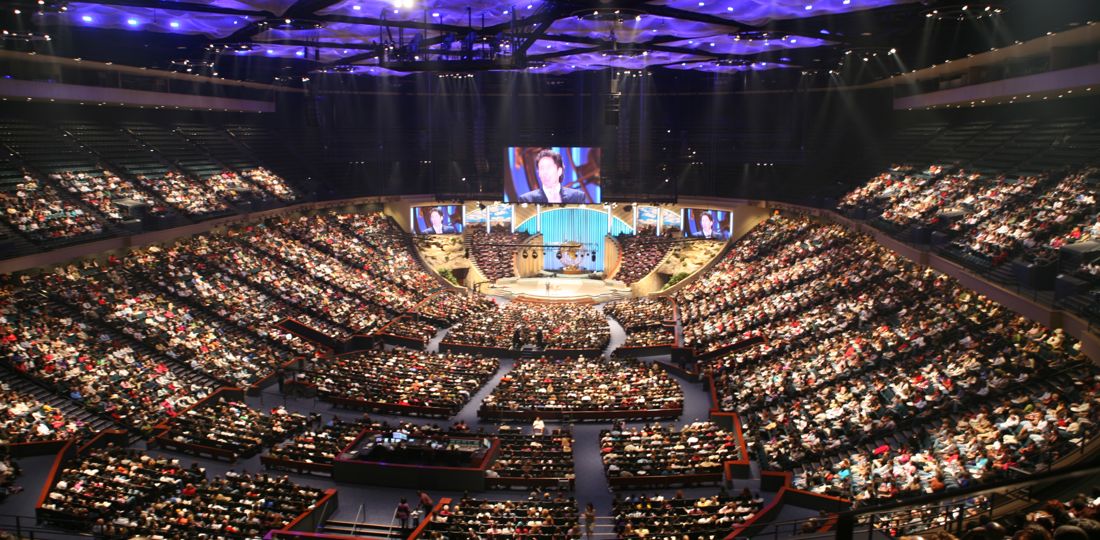 uptown-joel-osteen-lakewood.jpg