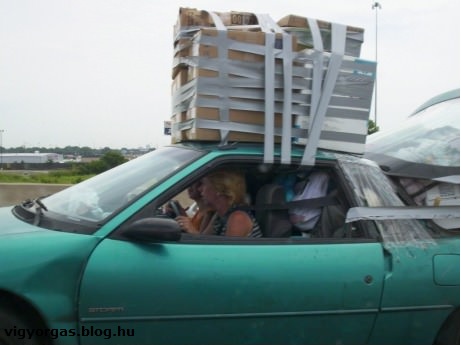 20120927_05_hanincstetocsomagtarto.jpg