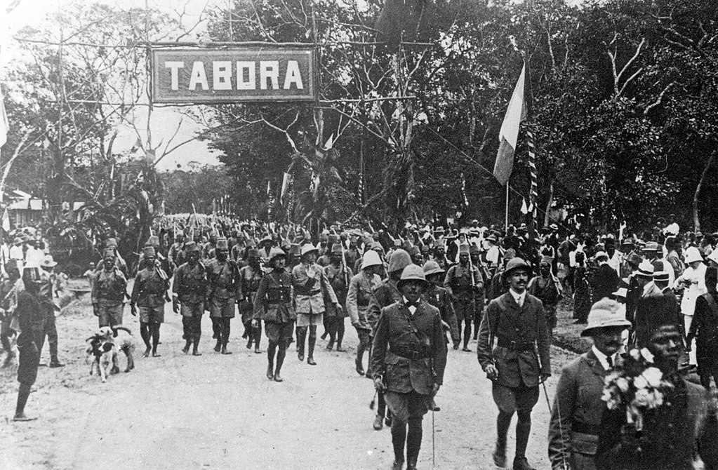 1024px-intocht-tabora-19-september-1916.jpg