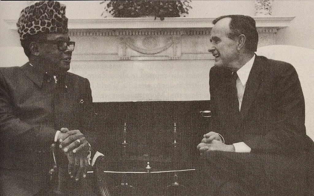 1024px-mobutu_meets_with_president_george_bush_at_the_white_house_june_1989_the_white_house_david_valdez.jpg