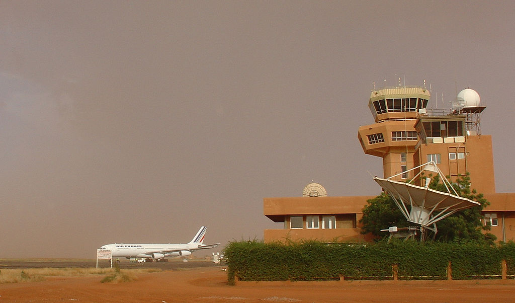 Az első elnök nevét őrző nemzetközi repülőtér Niameyben. (forrás: Wikipedia)