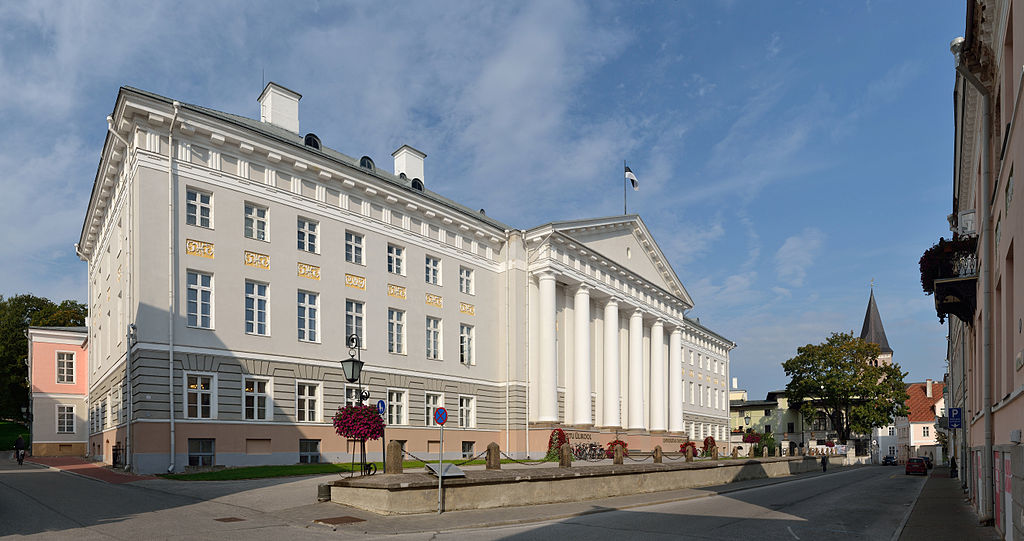 1024px-tartu_ulikooli_peahoone_2012.jpg