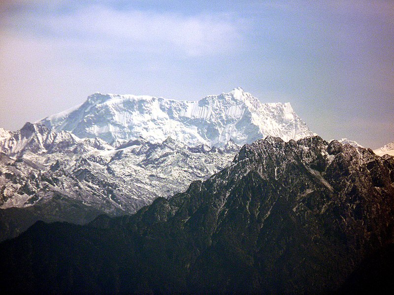 800px-082_gangkar_puensum_7_570m_dochula_pass_4677022812.jpg