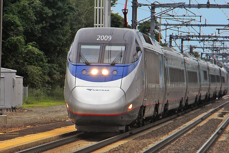 800px-acela_old_saybrook_ct_summer2011.jpg