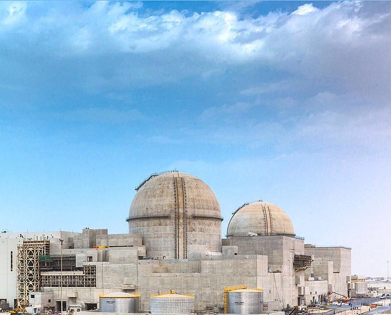 800px-barakah_nuclear_power_plant.jpg
