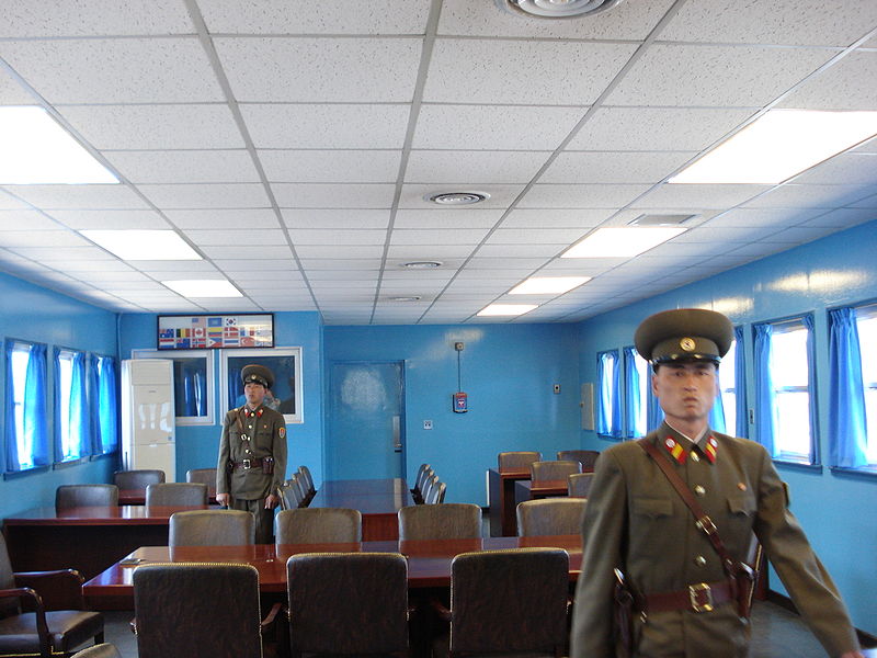 800px-dprk_soldier.jpg