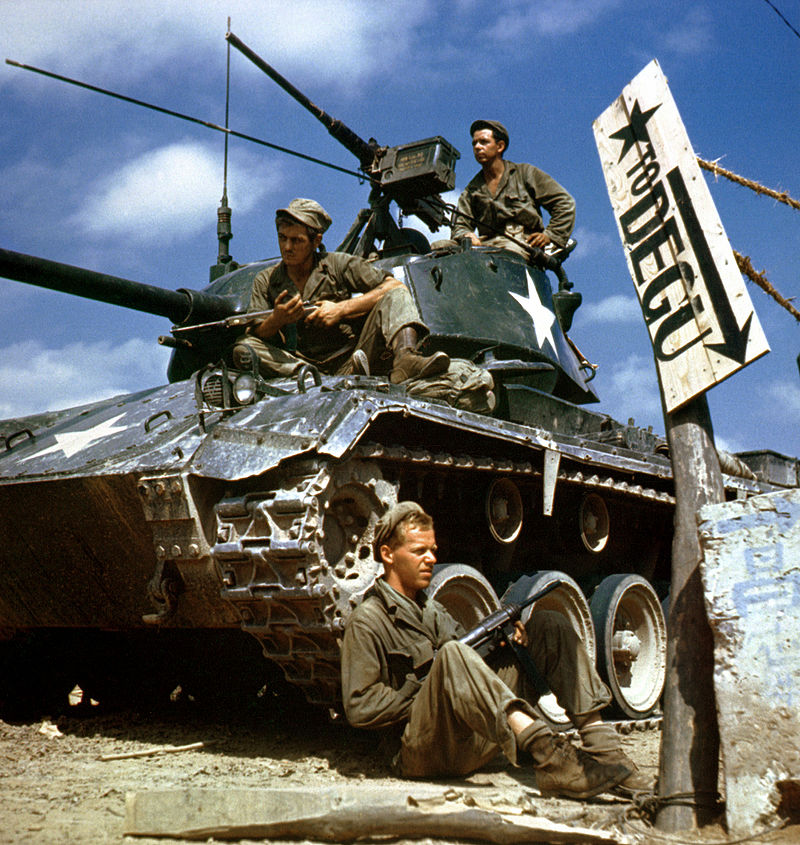 800px-ha-sc-98-06983-crew_of_m24_along_naktong_river_front-korean_war-17_aug_1950.jpg