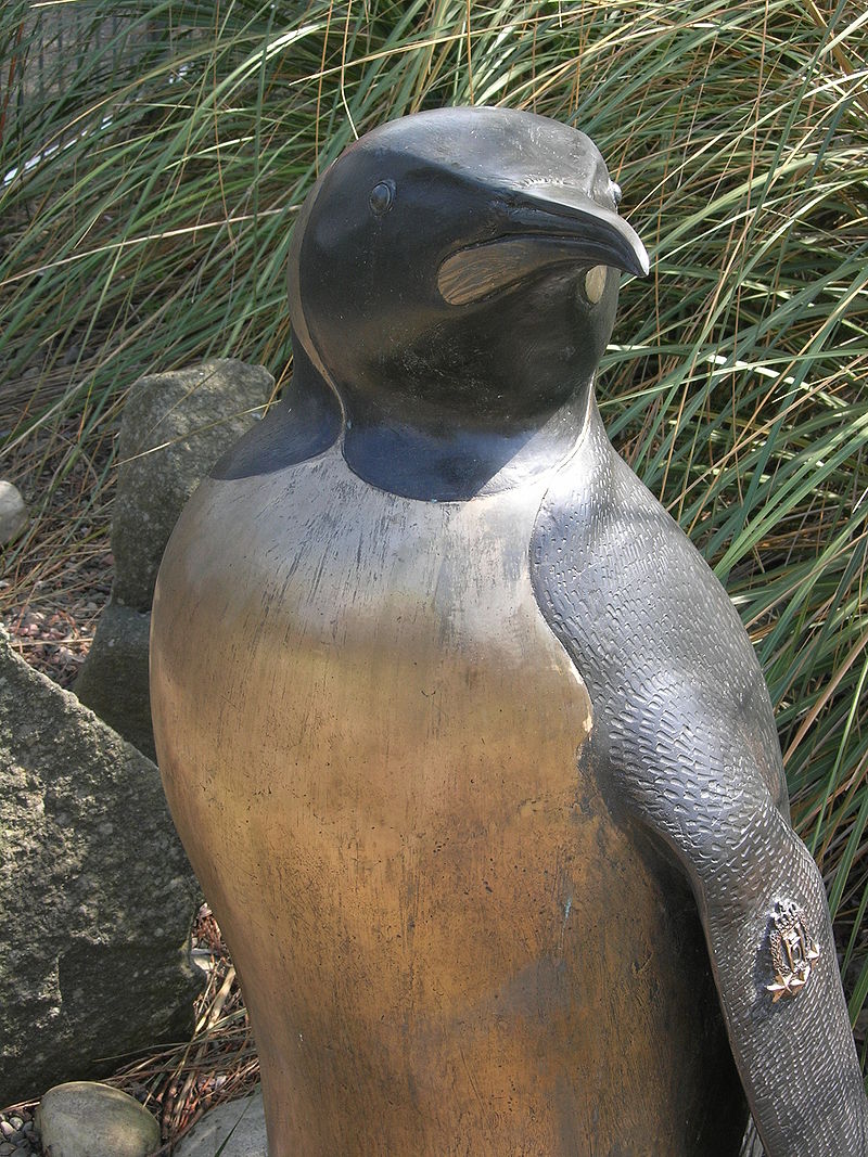 800px-nils_olav_statue_may_1_2007.jpg