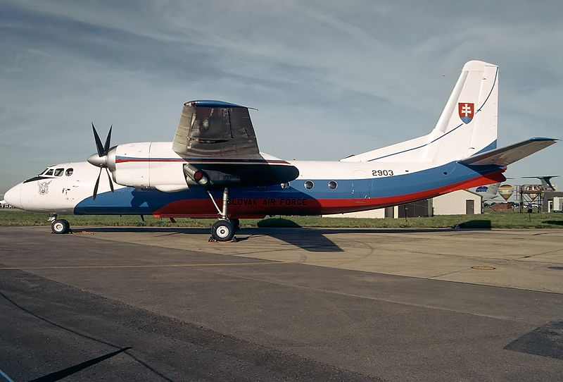 antonov_an-24b_slovakia_air_force_jp6766148.jpg