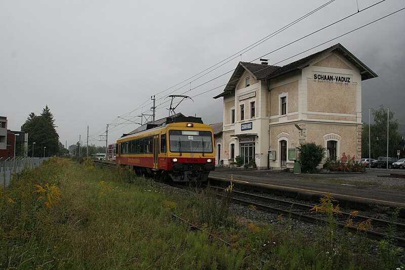 bahnhof_schaan-vaduz_20-08-2007.JPG