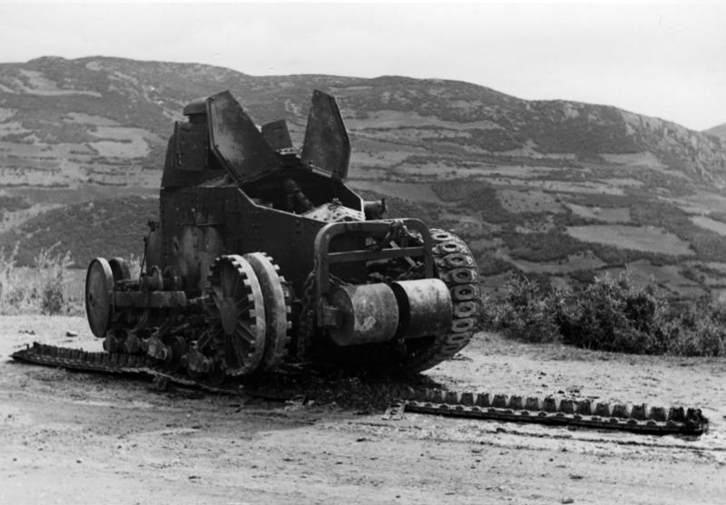 bundesarchiv_bild_146-1973-035-12_jugoslawien_zerstorter_jugosl_panzer.jpg