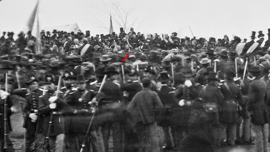 crowd_of_citizens_soldiers_and_etc_with_lincoln_at_gettysburg_nara_529085_-crop.jpg