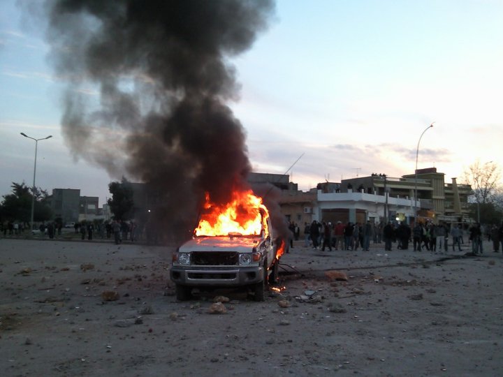 first_demonstrations_calling_for_toppling_the_regime_in_libya_bayda_libya_2011-02-16.jpg