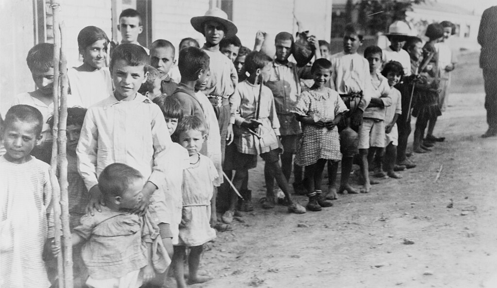 greek_and_armenian_refugee_children_near_athens_1923.jpg