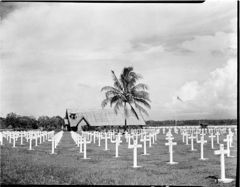 guadalcanal_cemetery_1945.jpg