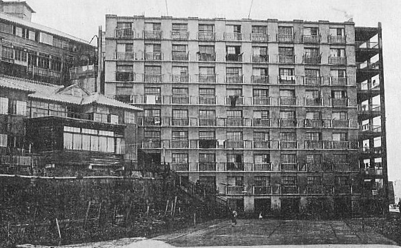 hashima_apartment_building_circa_1930.jpg