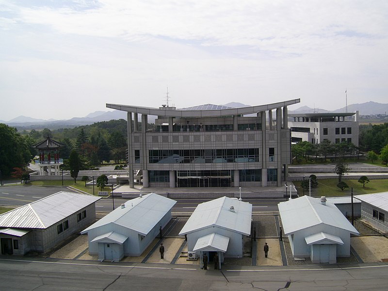 joint_security_area_from_north_korea.jpg