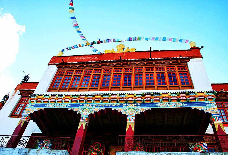 korzok_gompa_korzok_village_rupshu_valley_ladakh_jammu_kashmir_india_26_08_09.jpg