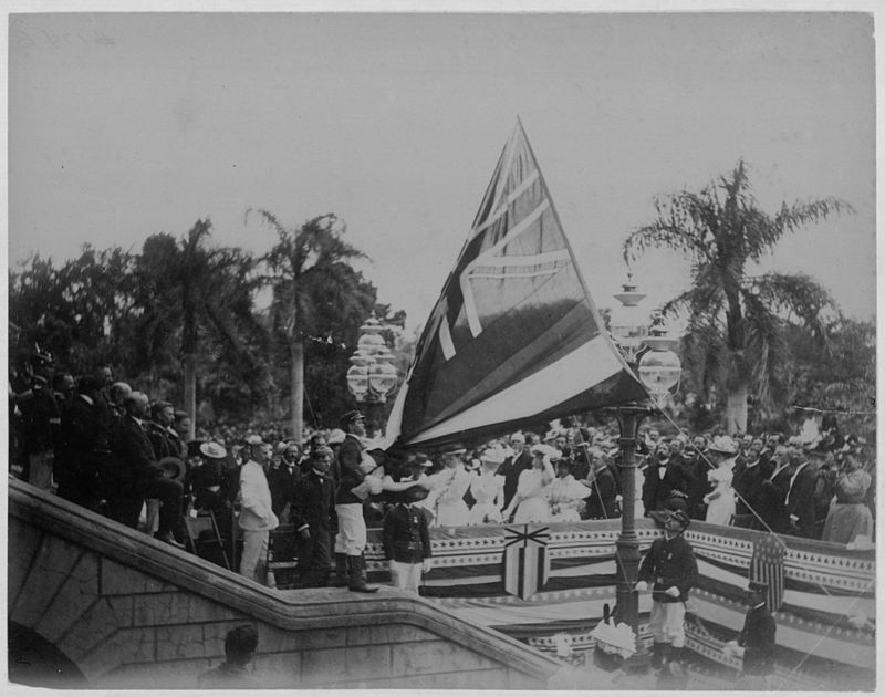 lowering_the_hawaiian_flag_at_annexation_ceremony_ppwd-8-3-006.jpg
