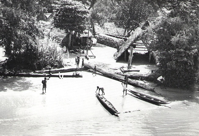 maroon_village_suriname_river_1955.jpg