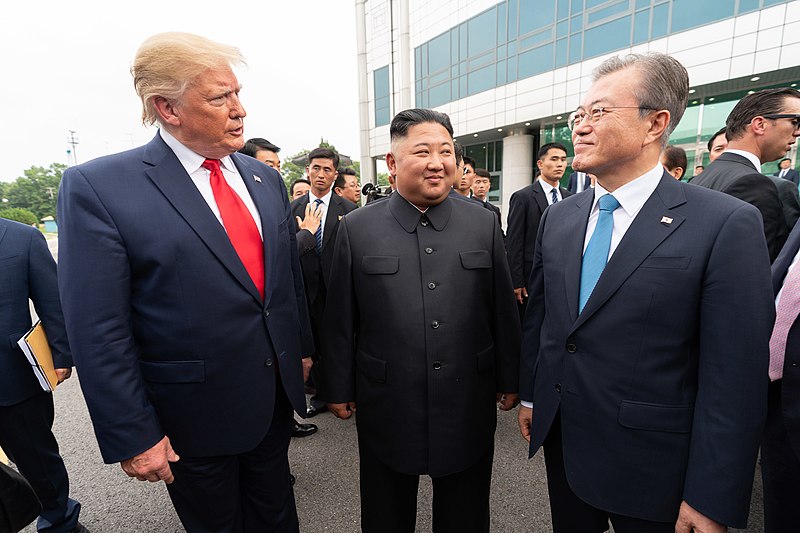 president_trump_meets_with_chairman_kim_jong_un_48164813552.jpg