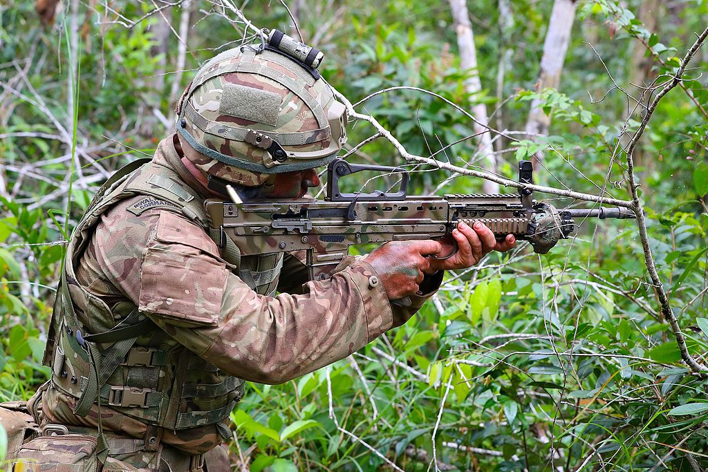 royal_marines_feel_the_heat_in_the_jungle_of_belize_mod_45162175.jpg
