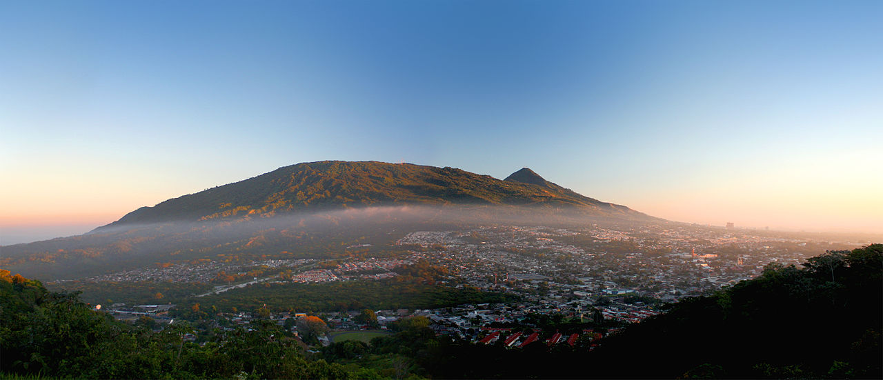 santa_tecla_y_volcan_de_san_salvador_6803608805.jpg