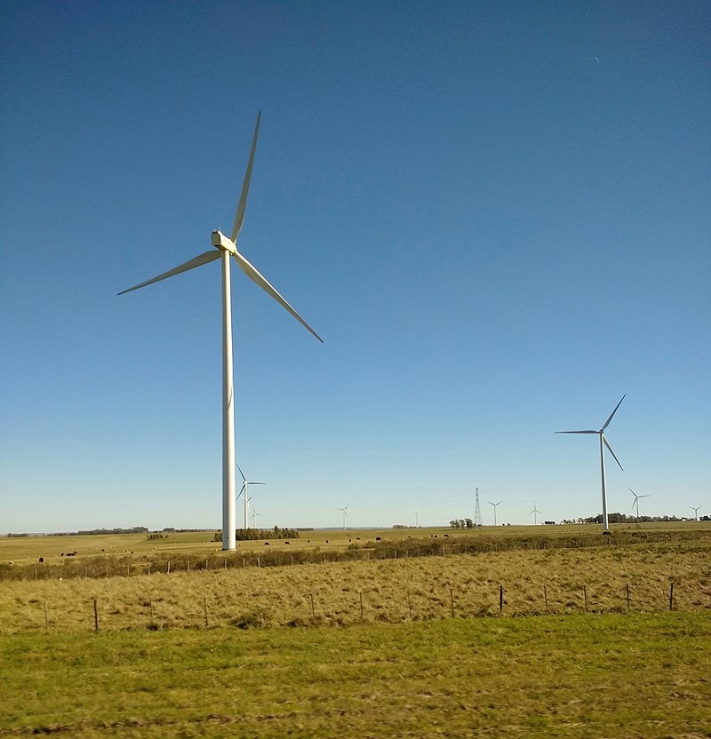 windmills_in_northern_uruguay_2.jpg