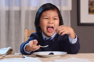 Egy sznob felnőtt elismerően csettintene ezekre az ételekre. De mit szól hozzá egy gyerek? (videó)