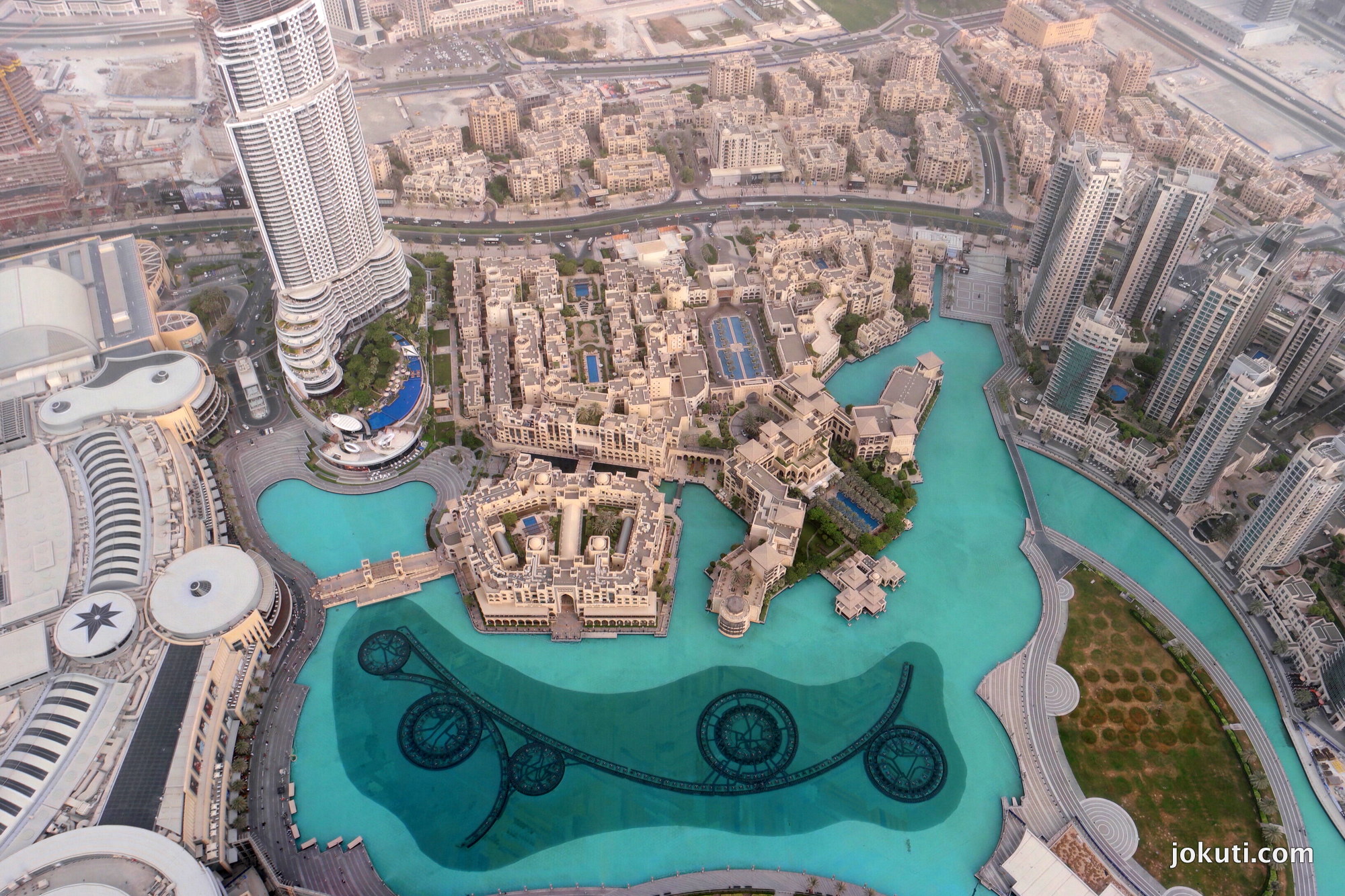 A Dubai Fountain felülről
