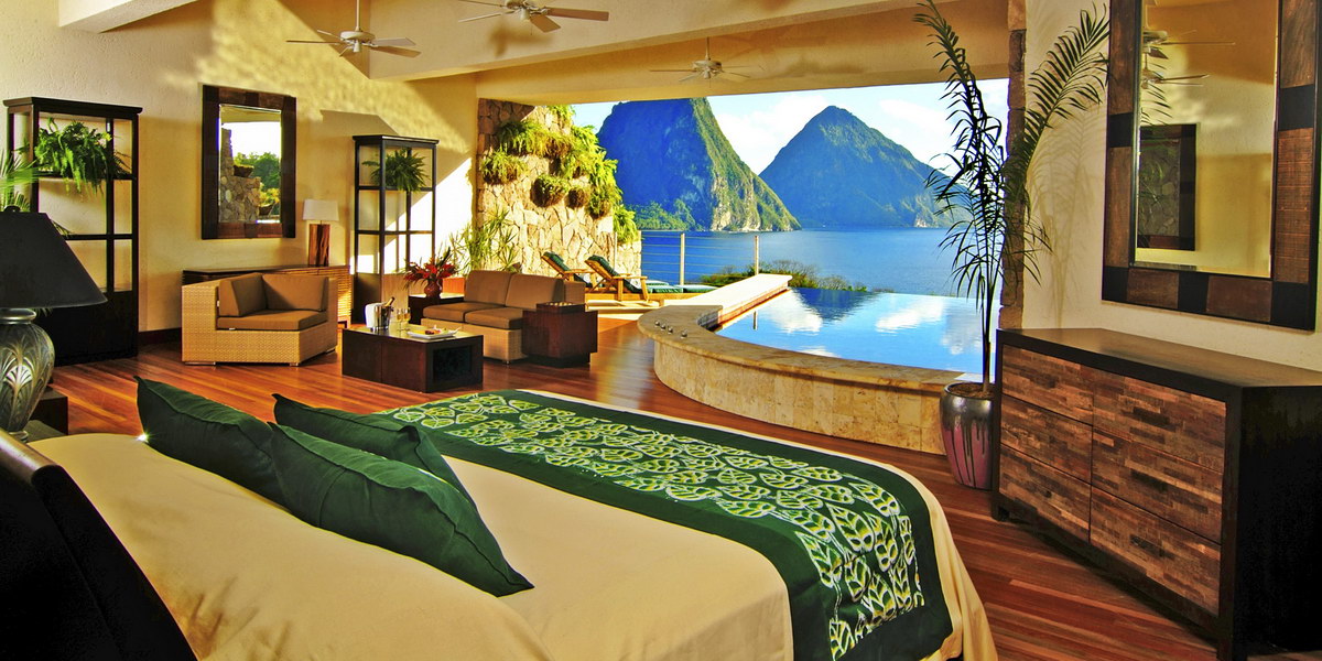 Jade Mountain2.jpg