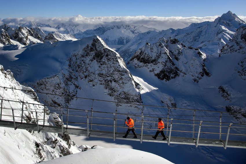 Titlis Bridge2.jpg