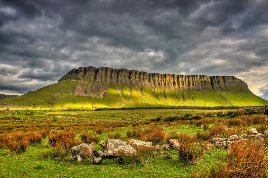 Ben Bulben at County Sligo, Ireland.jpg