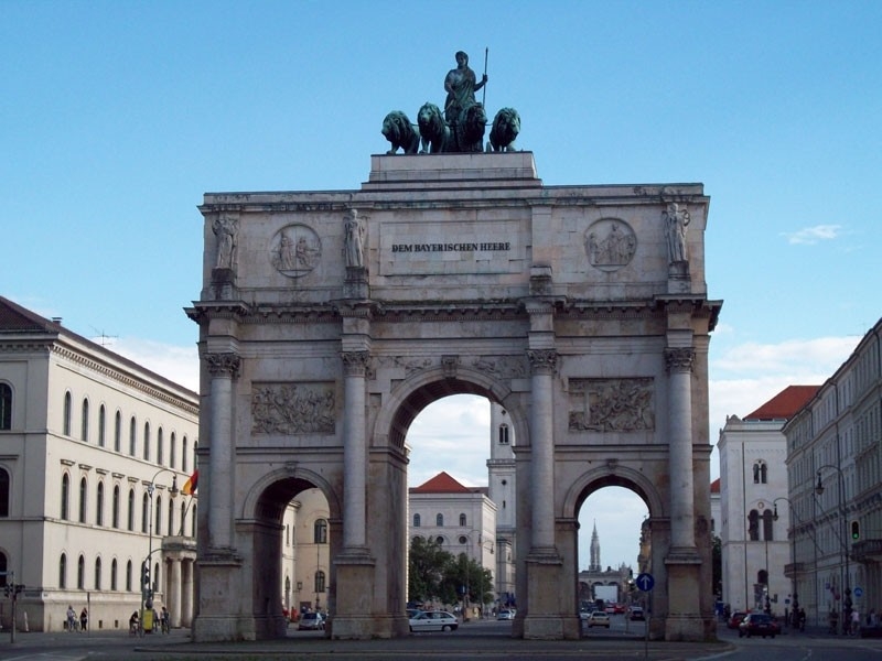 Siegestor.jpg