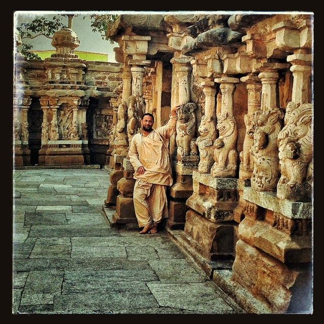 2 - Egy másik Chennai környéki templom - Kanchipuram, Kailasanatha.JPG
