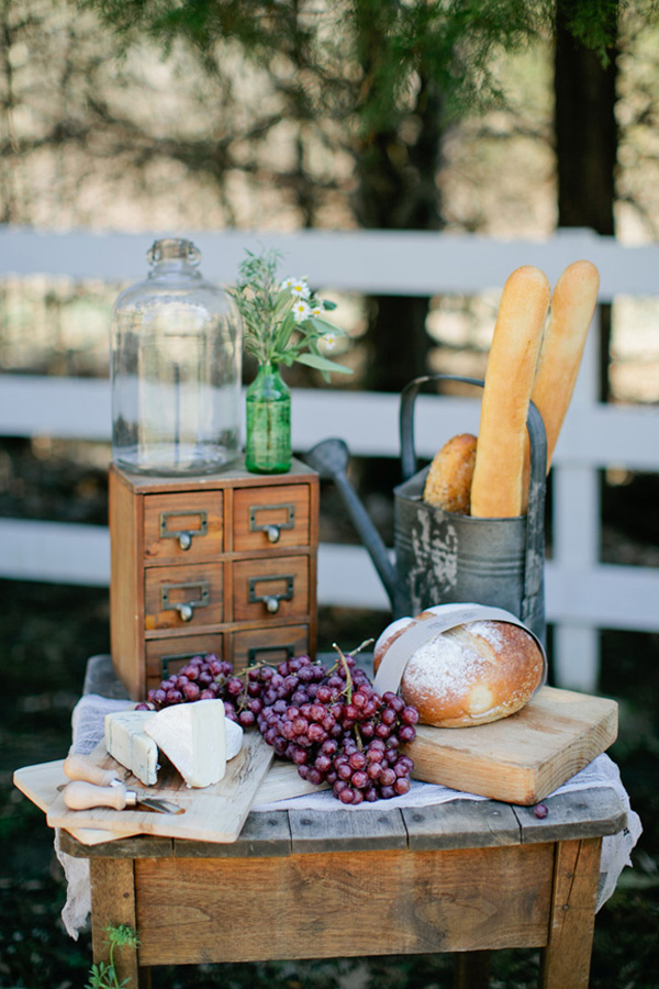 woodland-wedding-ideas-cheese-board-grapes-simply-peachy-14.jpg