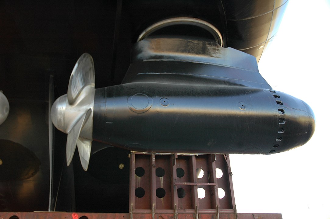 1083px-mackinaw_wlbb-30_azipod_thruster_1.jpg