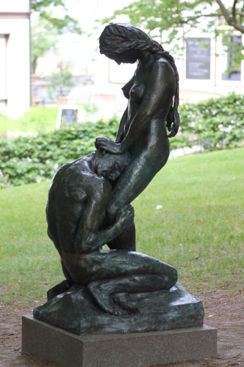 vigeland_mann_ogg_kvinne.jpg