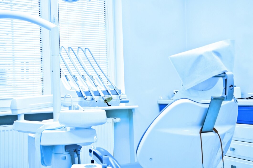 professional-dentist-tools-dental-office_1204-235.jpg