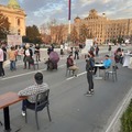 Vendéglősök tiltakoztak a szerb parlament előtt