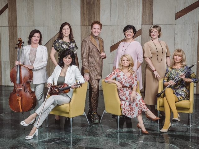 Megújul a Nemzeti Filharmonikusok női tagjainak fellépőruhája